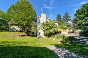 6 S Post Ln, Airmont, NY 10952 - Photo 40