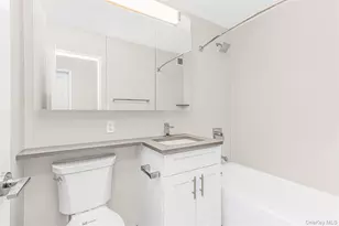 3333 Henry Hudson Pkwy, Bronx, NY 10463 - Photo 6