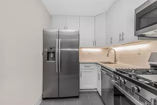 3333 Henry Hudson Pkwy, Bronx, NY 10463 - Photo 4