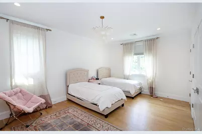 9 Tuddington Road, Great Neck, NY 11023 - Photo 18