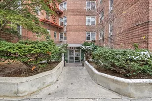 42-25 80th St, Elmhurst, NY 11373 - Photo 16