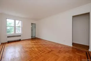 1103 Rhinelander Ave, Bronx, NY 10461 - Photo 8