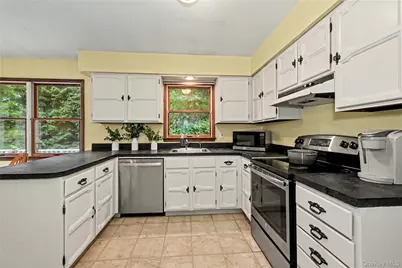 33 Sabbathday Hill Road, South Salem, NY 10590 - Photo 6