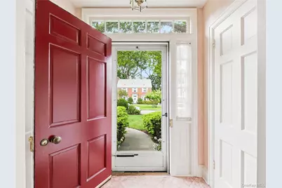 61 Mason Drive, Manhasset, NY 11030 - Photo 6