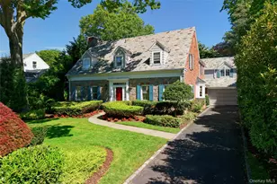 61 Mason Dr, Manhasset, NY 11030 - Photo 4