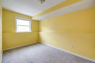 6 Oneida St, Deer Park, NY 11729 - Photo 10