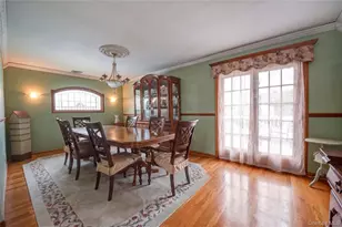 6 Oneida St, Deer Park, NY 11729 - Photo 6