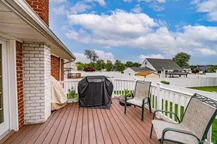 6 Oneida St, Deer Park, NY 11729 - Photo 18