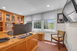 74 Litchfield Rd, Port Washington, NY 11050 - Photo 26