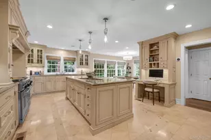 74 Litchfield Rd, Port Washington, NY 11050 - Photo 10