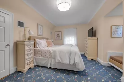 74 Litchfield Road, Port Washington, NY 11050 - Photo 28
