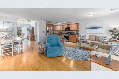 2204 Cedar Path, Riverhead, NY 11901 - Photo 16