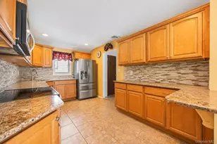 16 E Grove St, Massapequa, NY 11758 - Photo 8