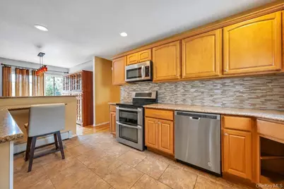 16 E Grove Street, Massapequa, NY 11758 - Photo 10
