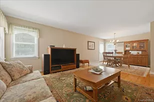 154 Cypress St, Floral Park, NY 11001 - Photo 10