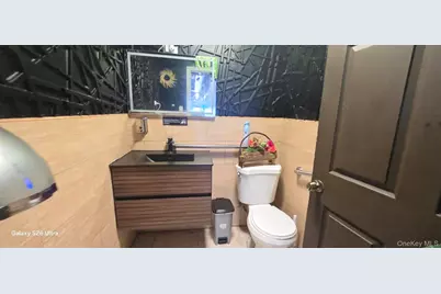 73-18 Northern Blvd, Jackson Heights, NY 11372 - Photo 6