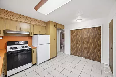 63-01 Borden Avenue, Maspeth, NY 11378 - Photo 14