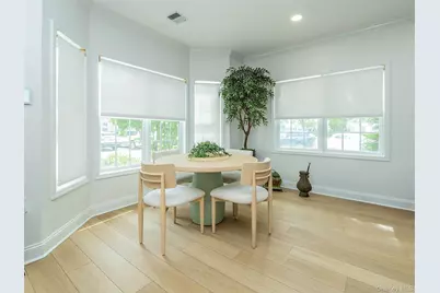 87 Pond View Drive, Port Washington, NY 11050 - Photo 4