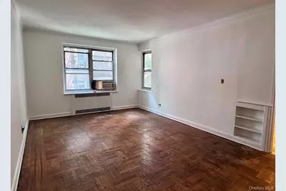 143-07 Sanford Avenue #3J, Flushing, NY 11355 - Photo 2