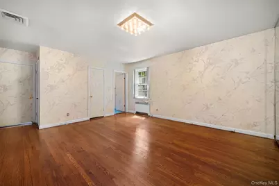 49 The Birches, Roslyn, NY 11576 - Photo 20