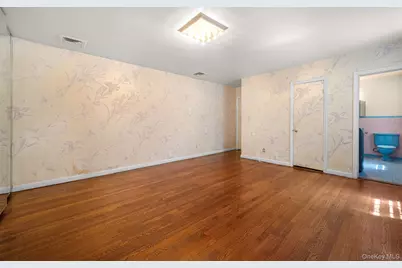 49 The Birches, Roslyn, NY 11576 - Photo 22