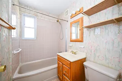 157-11 26th Avenue, Flushing, NY 11354 - Photo 18