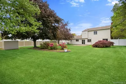 110 Tarpon Avenue, Medford, NY 11763 - Photo 26