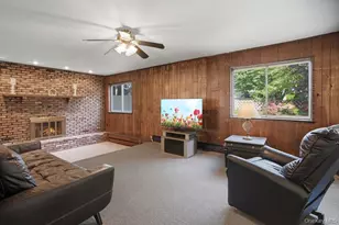 110 Tarpon Ave, Medford, NY 11763 - Photo 14