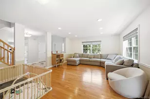 114 Crystal Hill Dr, Pomona, NY 10970 - Photo 8