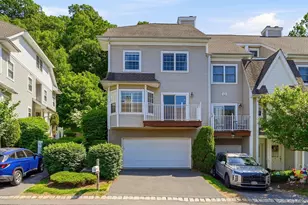 114 Crystal Hill Dr, Pomona, NY 10970 - Photo 2