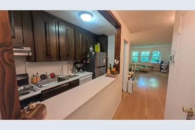 30 Pearsall Avenue N #3P, Glen Cove, NY 11542 - Photo 2