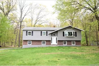 158 Sycamore Drive, New Windsor, NY 12553 - Photo 1