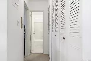 68-15 Selfridge St, Forest Hills, NY 11375 - Photo 16