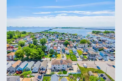 10205 Davenport Court, Howard Beach, NY 11414 - Photo 28