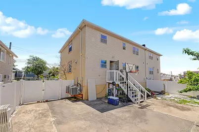 10205 Davenport Court, Howard Beach, NY 11414 - Photo 20