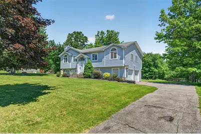 4 Sequoia Trail, Highland Mills, NY 10930 - Photo 2