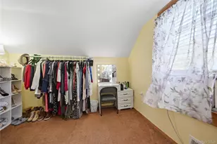 234 Islip Blvd, Islip Terrace, NY 11752 - Photo 22