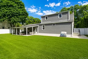 147 Baybright Dr E, Shirley, NY 11967 - Photo 12