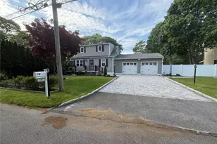 147 Baybright Dr E, Shirley, NY 11967 - Photo 2