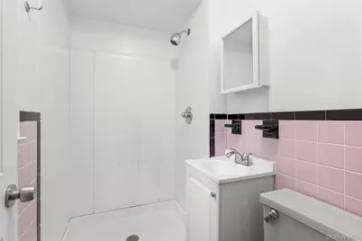 14 Jones Place, White Plains, NY 10606 - Photo 26