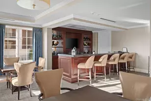 3000 Royal Ct, North Hills, NY 11040 - Photo 10