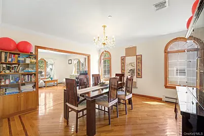 246-12 Cambria Avenue, Little Neck, NY 11362 - Photo 22
