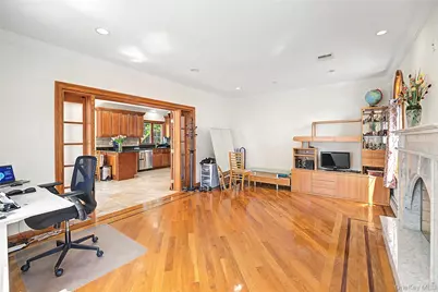 246-12 Cambria Avenue, Little Neck, NY 11362 - Photo 24