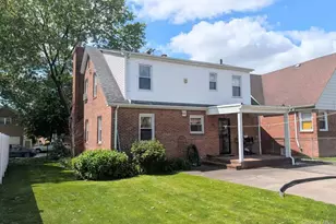 164-11 67th Ave, Fresh Meadows, NY 11365 - Photo 14