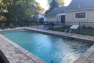 12 Wayne Ct, Westhampton, NY 11977 - Photo 8