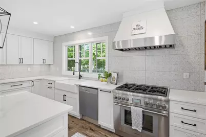 12 Wayne Court, Westhampton, NY 11977 - Photo 10