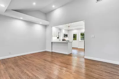 1 Coles, Glen Cove, NY 11542 - Photo 4