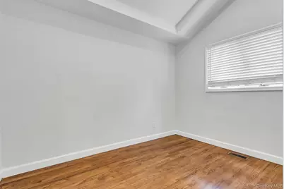 1 Coles, Glen Cove, NY 11542 - Photo 14