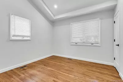 1 Coles, Glen Cove, NY 11542 - Photo 12
