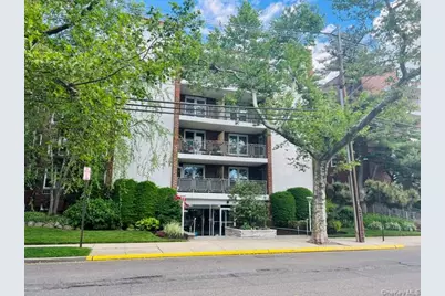 100 Brooklyn Avenue #4V, Freeport, NY 11520 - Photo 2